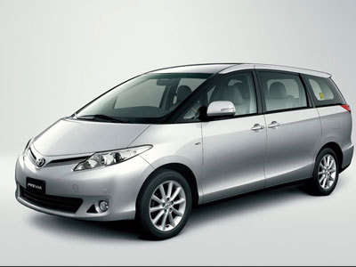 Rent a Toyota Previa